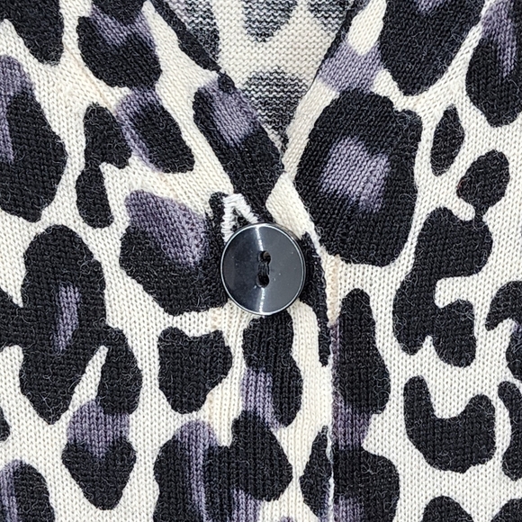Sejour Women's 100% Merino Wool Animal Print Cardigan Sweater  - 0X - Picture 4 of 6